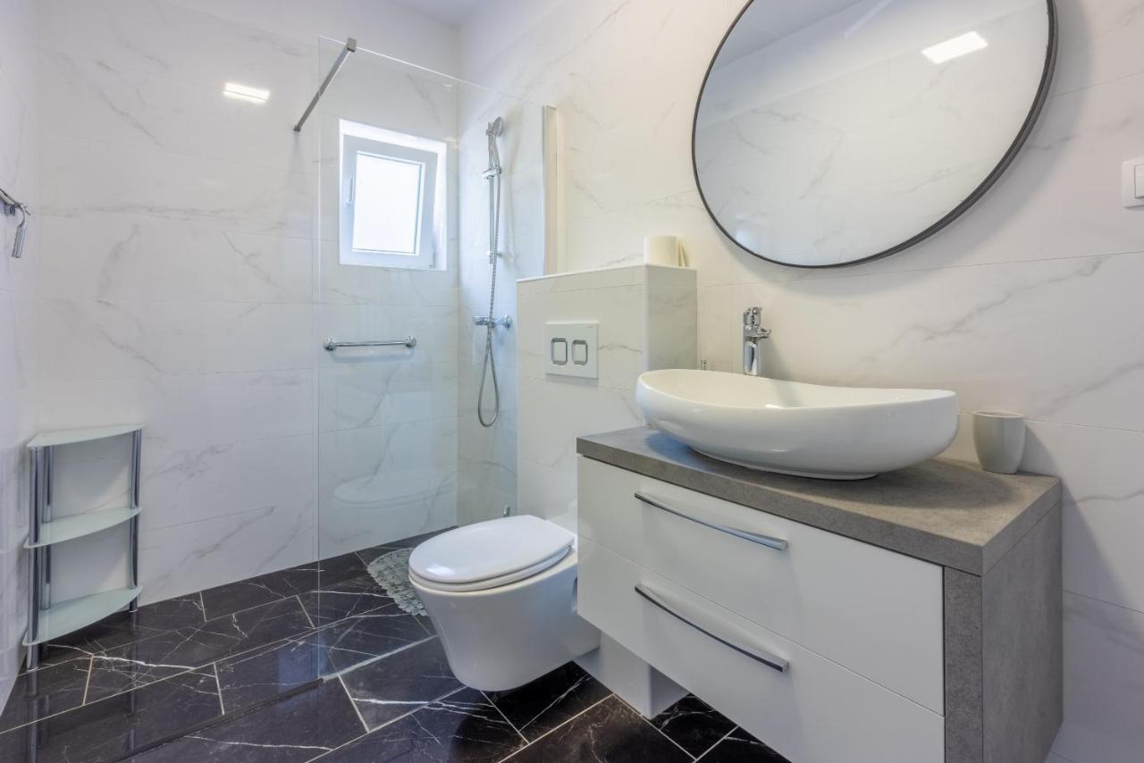 Apartman Dora Crikvenica Exterior foto